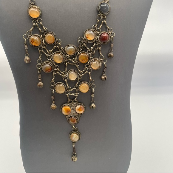 Jewelry - Vintage Tribal Agate Bib/Choker Necklace
